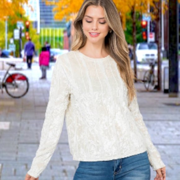 Velvet blouse with lace details - Picture 1 of 9